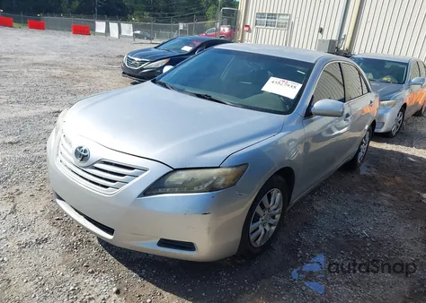 2007 Toyota Camry Le z USA, uszkodzony, nr VIN JTNBE46KX73058955